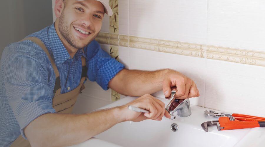 Professional clogged drains services in Cleveland, MS